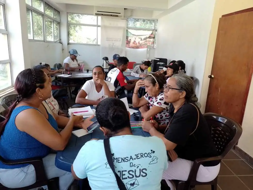 Quienes somos img 20251002 wa0017 ezgif.com resize